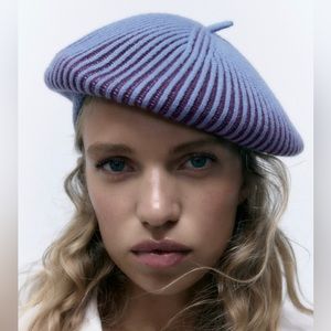 Zara blue ribbed beret